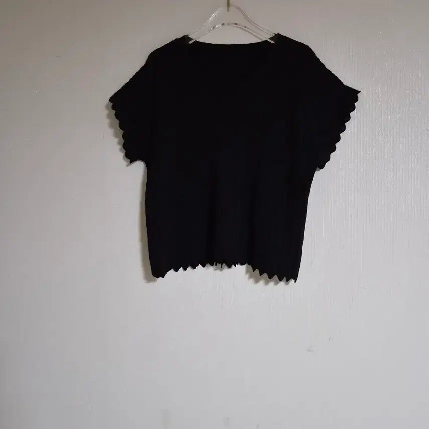 [BUNJANG] Studio Di Fai 2026 Lace Summer Knit T-Shirt / 스튜디오디페2026레이스니트 썸머 티셔츠66넉넉핏