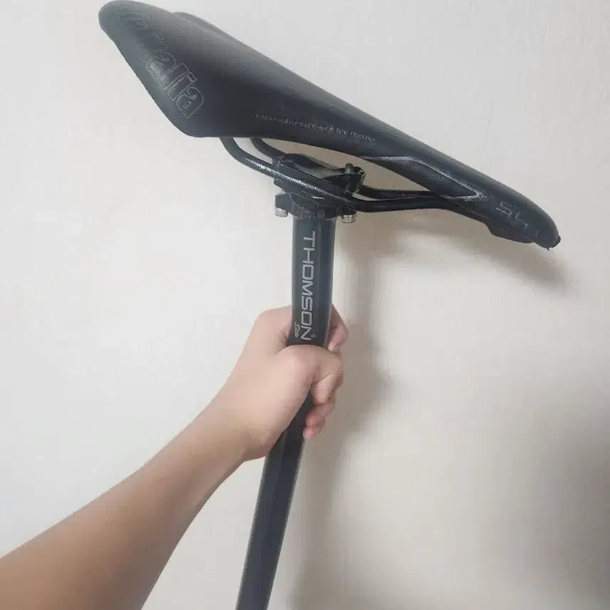 [BUNJANG] Thomson Setback Seatpost (27.2mm) with Selle Italia Saddle / 탐슨 셋백 노컷 일반사이즈(27.2),셀레 이탈리아 안장