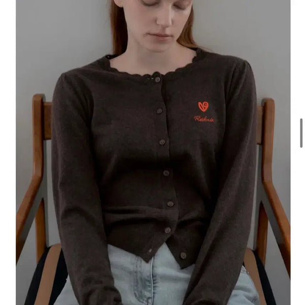 [BUNJANG] Zook Scallop Neck Heart Cardigan Dark Brown / 주크 스칼럽 네크 하트 가디건 다크브라운