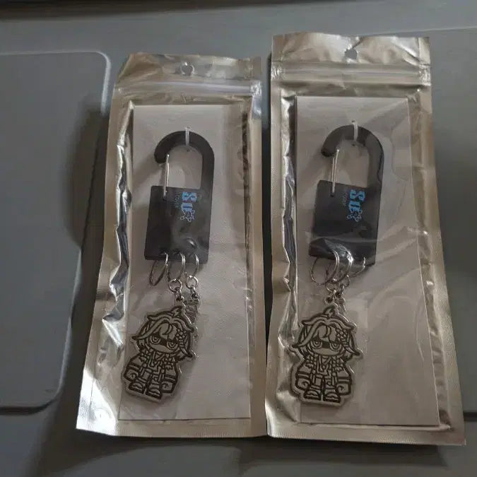 [BUNJANG] Hololive FloGlow Mizumiya Suu Debut Metal Keyring / 홀로라이브 플로글로 미즈미야 스우 데뷔 메탈 키링