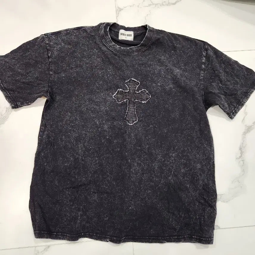 [BUNJANG] Skater Lock T-Shirt / 스케이터락 티셔츠