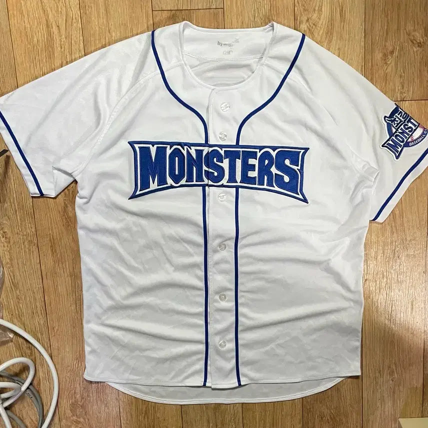 [BUNJANG] Choi Kang Baseball MONSTERS Baseball Uniform White/Blue (Size 105) / 최강야구 MONSTERS 몬스터즈 야구 유니폼 흰파