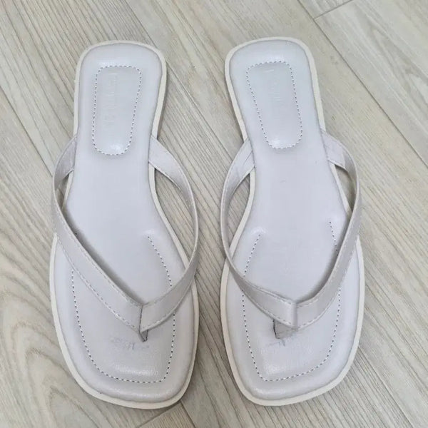 [BUNJANG] BrownShoe Ivory Jjori Sandals Size 250 / 에이블리 브라운슈 쪼리 샌들 250