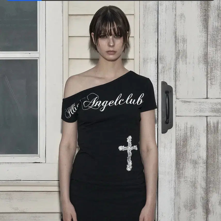 [BUNJANG] Illiog Angel One Shoulder T-Shirt / 일리오 엔젤 원숄더 티셔츠 고스