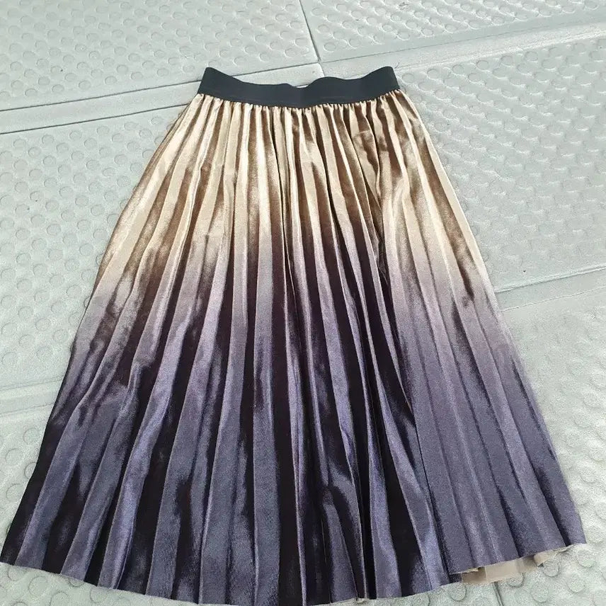 [BUNJANG] Pleated Long Skirt Navy / 플리츠 스커트 롱 금빛 네이비