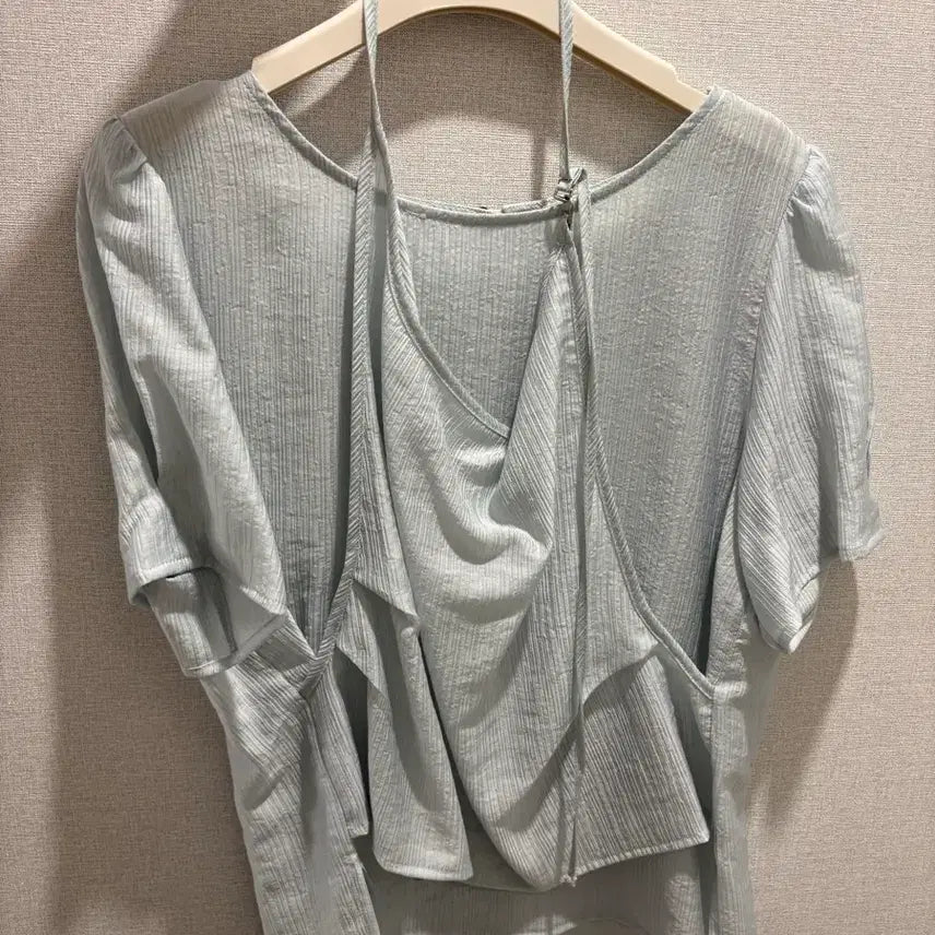 [BUNJANG] Noun Better Layered Blue Blouse / 노운베러 레이어드 블루 블라우스