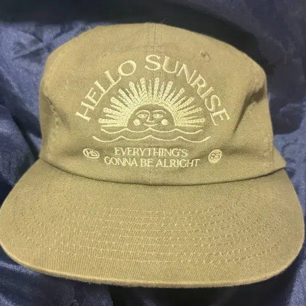 [BUNJANG] Hello Sunrise Arch Logo Washed Ball Cap Khaki / 헬로 선라이즈 아치 로고 워시드 볼캡 카키