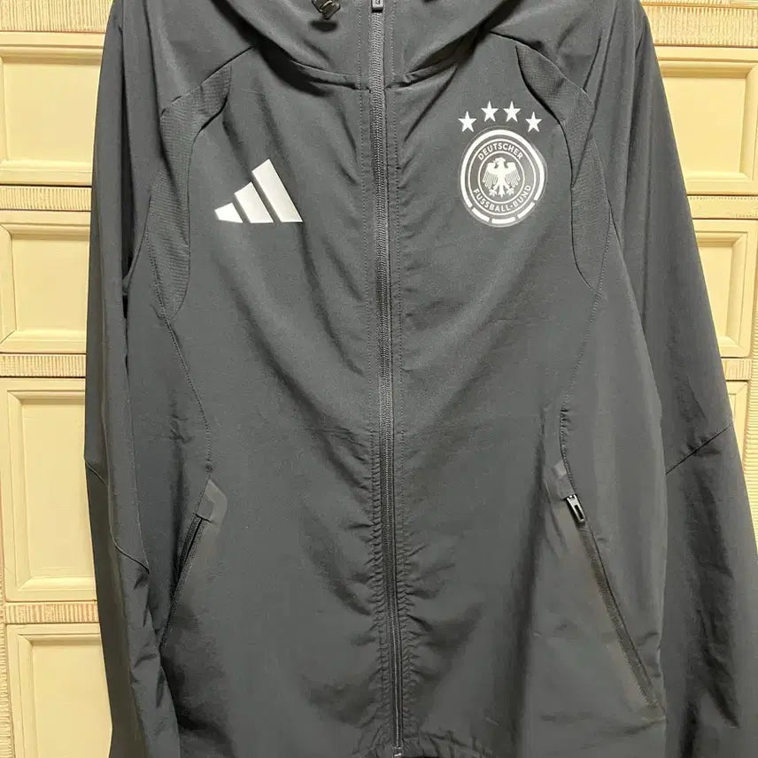 [BUNJANG] Germany National Football Team Windbreaker Jacket / 독일 바람막이