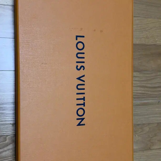 [BUNJANG] Louis Vuitton Monogram Muffler / 루이비통 모노그램 머플러