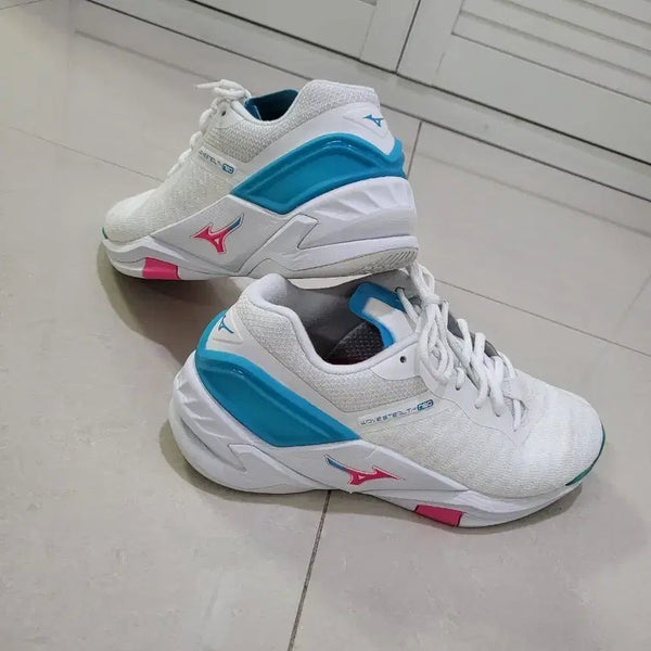 [BUNJANG] Mizuno Wave Stealth Neo Badminton Shoes (255mm) / [255]미즈노 웨이브 스텔스 네오 배드민턴화