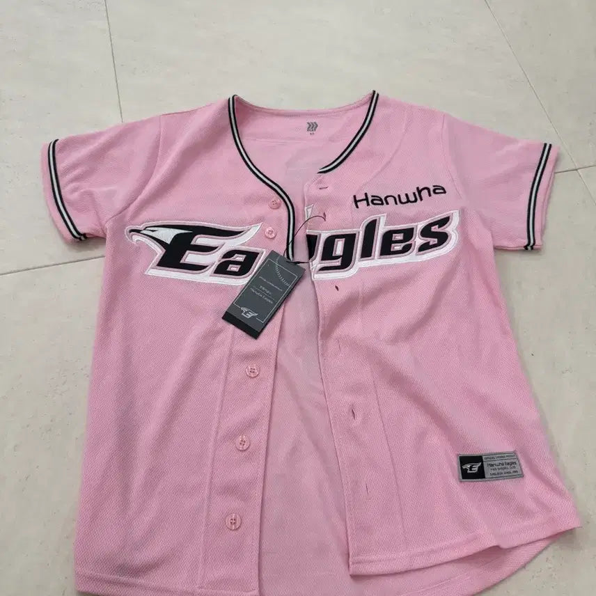 [BUNJANG] Hanwha Eagles Moon Dong-ju Pink Jersey (Size M) / 한화이글스 핑크 유니폼 문동주 마킹 택 제거x 새상품