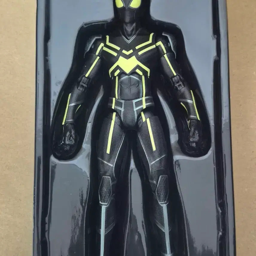 [BUNJANG] ZD Toys 1/10 Scale Spider-Man (Stealth Suit) Figure / ZD TOYS 1/10 SCALE 슈퍼 워 콜렉션 스파이더맨 (스텔스 슈트)