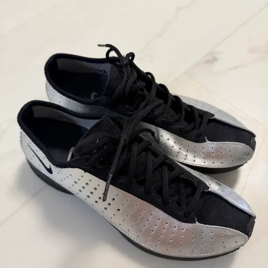 [BUNJANG] Nike Air Superfly Metallic Silver/Black Sneakers / 나이키 에어 슈퍼플라이 메탈릭 실버/블랙