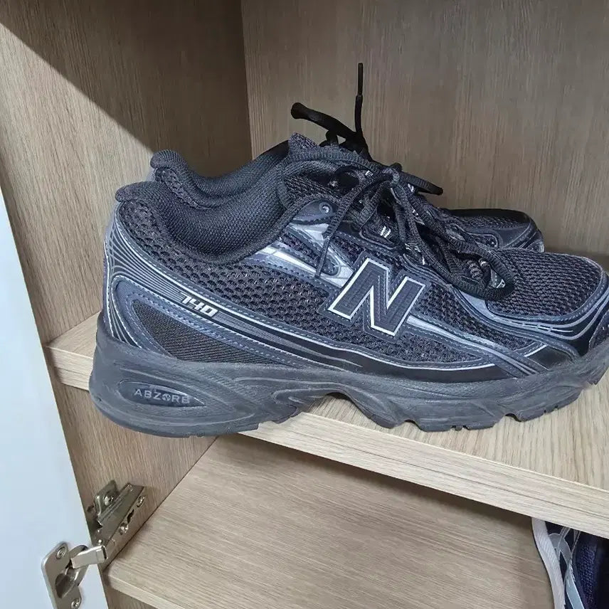 [BUNJANG] New Balance 740 v2 Black Silver / 뉴발란스 740 v2 블랙실버 275