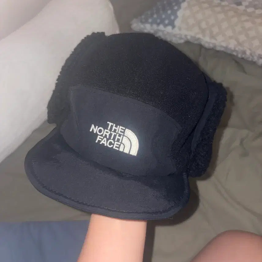 [BUNJANG] The North Face White Label Fleece Earmuff Cap Black / 노스페이스 화이트 레이블 플리스 이어머프 캡 블랙