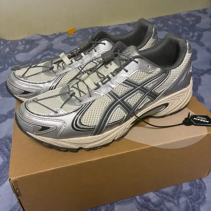 [BUNJANG] ASICS Gel Kahana TR V4 Silver White / [290] 아식스 젤 카하나 TR V4 실버 화이트
