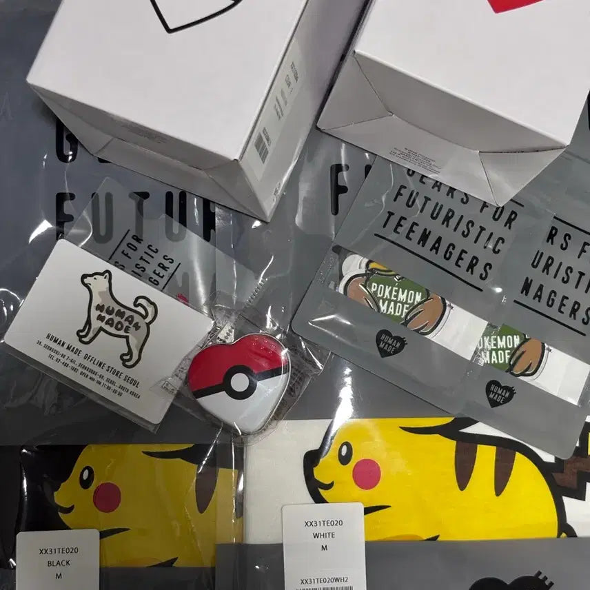 [BUNJANG] Human Made x Pokemon Collaboration Glass Cup, Keychain, T-shirt, and Accessories / 휴먼메이드 포켓몬 포켓몬 메이드 글래스 컵 파오리 키링 피카츄 티 각종 판매
