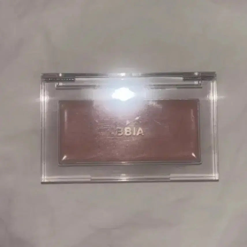 [BUNJANG] Apieu Downey Choco Single Shadow / 삐아 다우니 초코