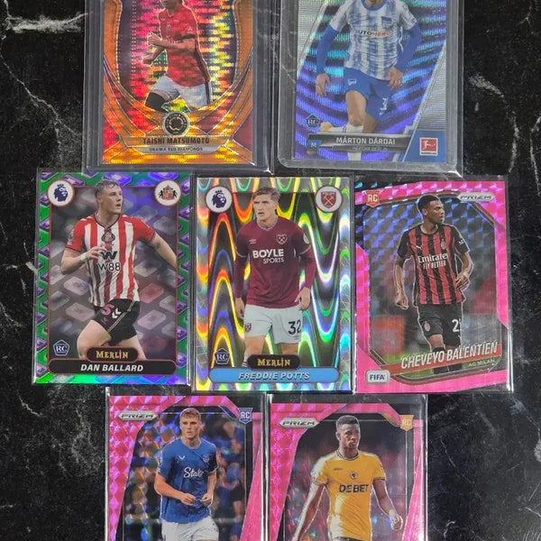 [BUNJANG] 7 Rookie Soccer Cards Bundle (Includes 2 Limited Edition Cards) / 축구 루키 카드 7장(299,149한정 카드2장 포함) 일괄 판매