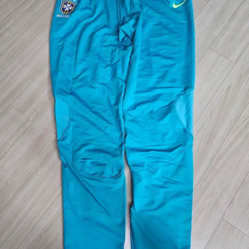 [BUNJANG] Brazil National Team Issued Technical Pants (M100) / 브라질 지급용 테크니컬팬츠(M100)