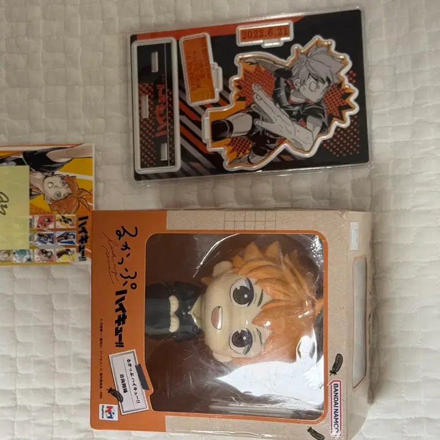 [BUNJANG] Haikyu!! Shoyo Hinata Figure and Merchandise Set / 애니메이션 '하이큐!!'의 캐릭터인 히나타 쇼요의 피규어와 관련 굿즈