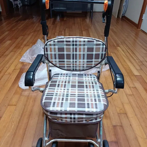 [BUNJANG] Senior Walker Mobility Aid / 고령자 어르신 보행기 저렴하게 드립니다~