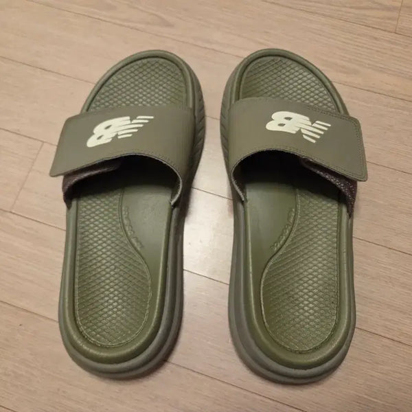 [BUNJANG] New Balance Rebound V2 Slide Sandals / 뉴발란스 리바운드 V2  슬라이드 슬리퍼 판매합니다..