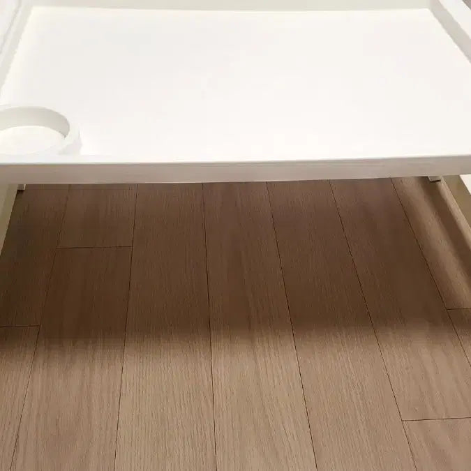 [BUNJANG] White Folding Table with Cup Holder / 화이트 접이식 테이블 컵홀더 포함