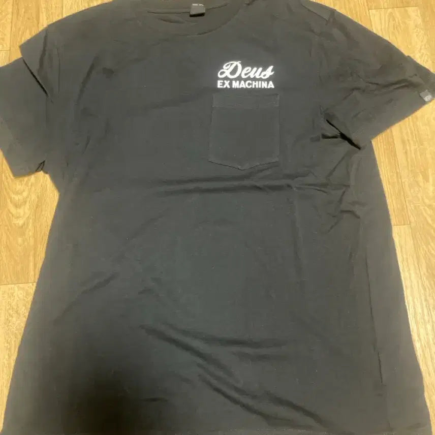 [BUNJANG] Deus Ex Machina Black T-Shirt / 데우스 엑스 마키나 반팔티 블랙