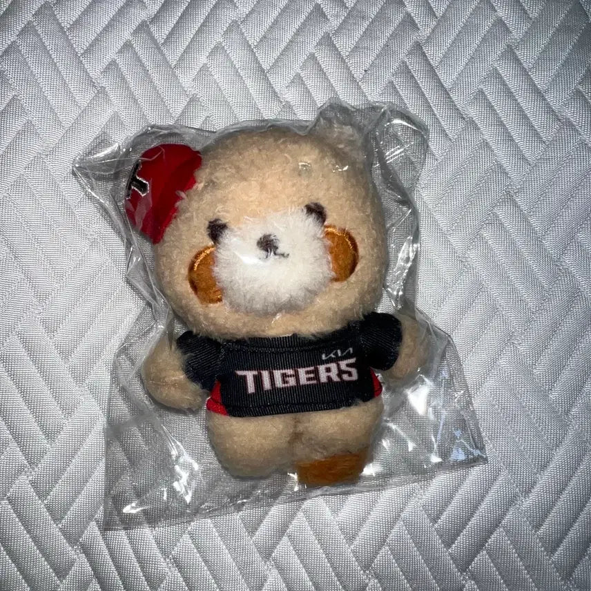 [BUNJANG] Choi Kang L.A.I. Doll Keychain Kia Tigers / 최강레시 인형 키링 기아 타이거즈