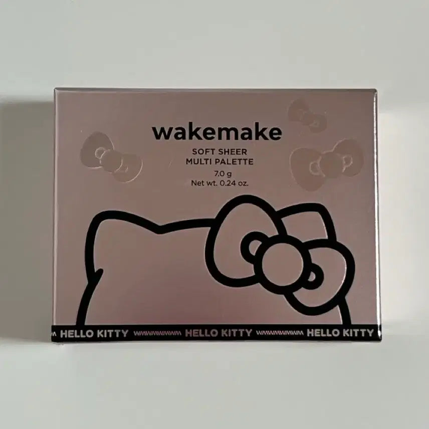 [BUNJANG] WAKEMAKE Hello Kitty Shadow Palette Pink Shell Black Edition / 웨이크메이크 헬로키티 섀도우 팔레트 핑크쉘 블랙에디션