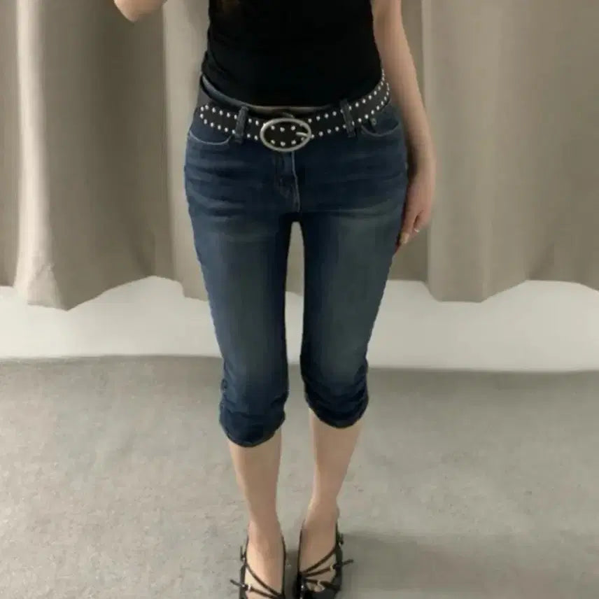 [BUNJANG] OOTJ Shirring Spandex 7/10 Length Denim Capri Pants / [OOTJ] 셔링 스판 7부 데님 카프리팬츠