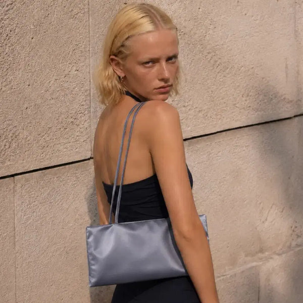 [BUNJANG] Haaarchive Silky East Shoulder Bag (Dusty Blue) / 하아카이브 SILKY EAST SHOULDER BAG (DUSTY BLUE)