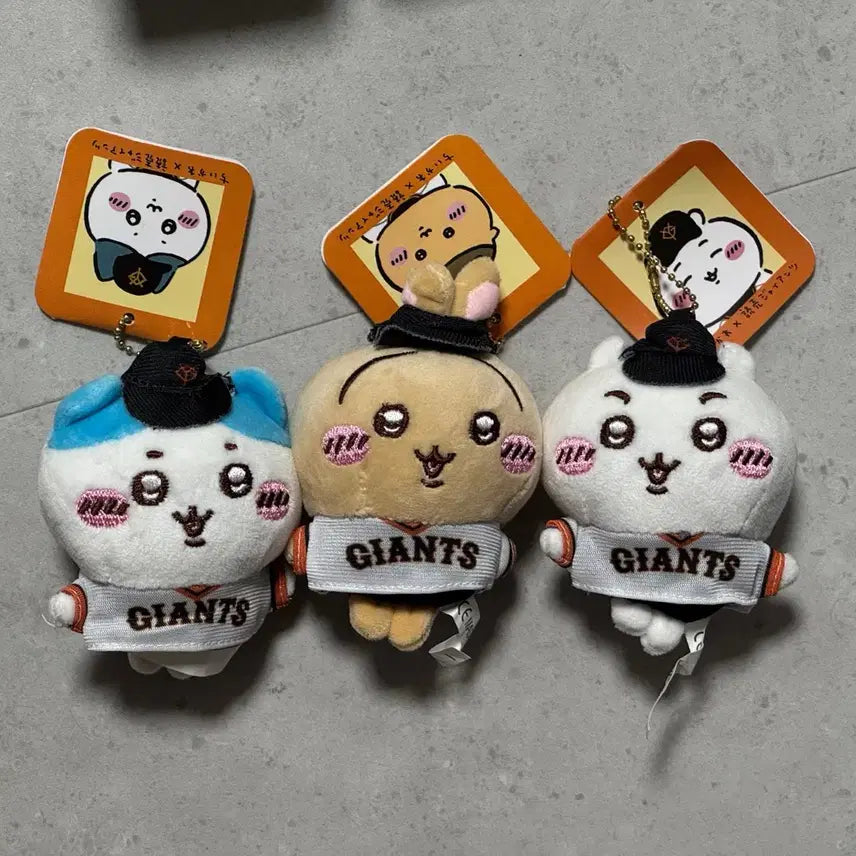 [BUNJANG] Chiikawa Giants Mascot Keyring Bundle Set (Hachiware, Usagi, Chiikawa) / 일괄)치이카와 자이언츠 마스코트 키링 (하치와레, 우사기, 치이카와)