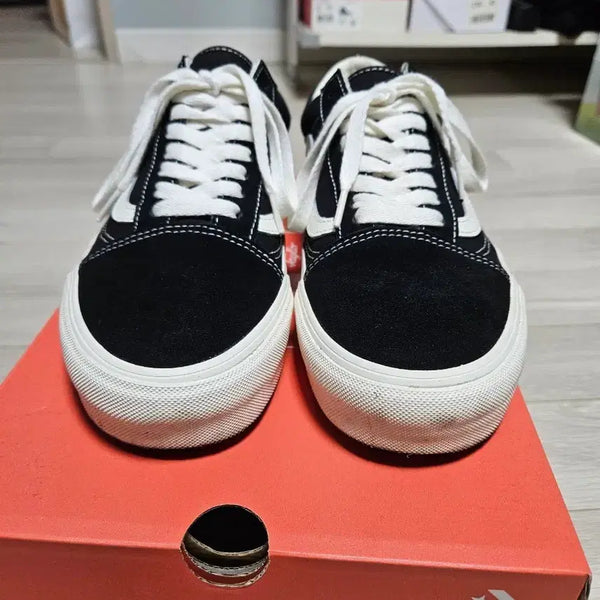 [BUNJANG] Vans Old Skool Suede Sneakers / 반스 올드스쿨 스웨이드 275