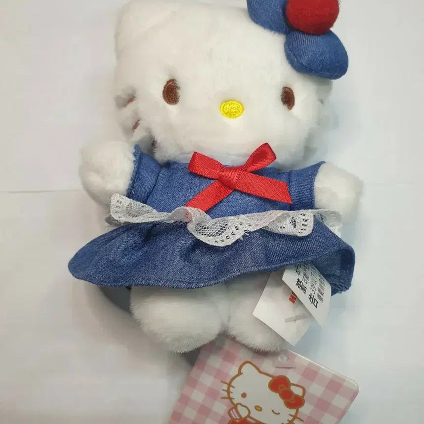 [BUNJANG] Hello Kitty Denim Dress Plush Keychain / 헬로키티 데님 원피스 인형 키링(8/17까지만판매)