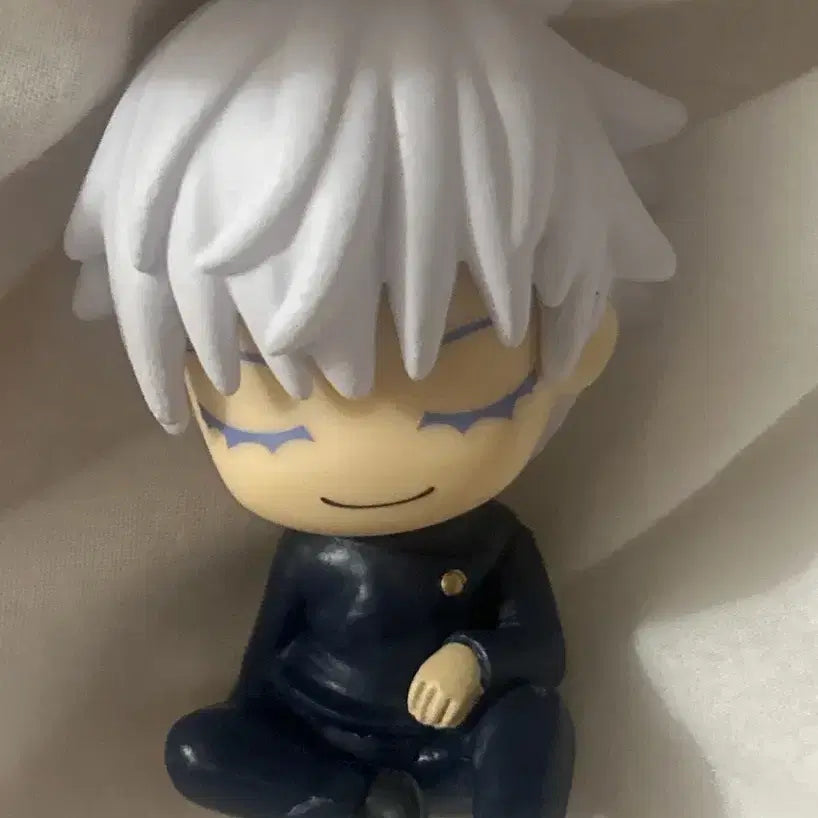 [BUNJANG] Jujutsu Kaisen Gojo Shoulder Bump Gacha Figure / 주술회전 고죠 어깨쿵 가챠