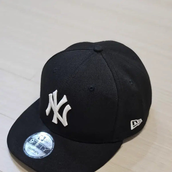 [BUNJANG] New Era New York Yankees 9FIFTY Snapback Black (M/L) / 뉴에라 뉴욕 양키스 9FIFTY 스냅백 블랙 (M/L)