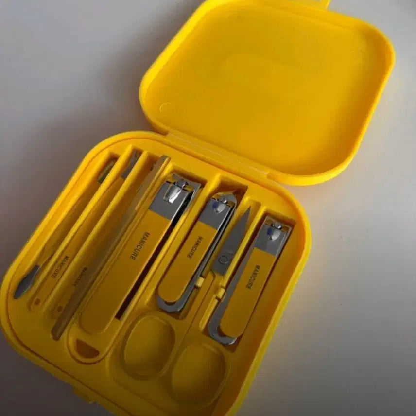 [BUNJANG] 8-Piece Home Nail Care Set - Yellow / 가정용 네일케어 손톱깎이세트 8종 세트, 노란색, 1개