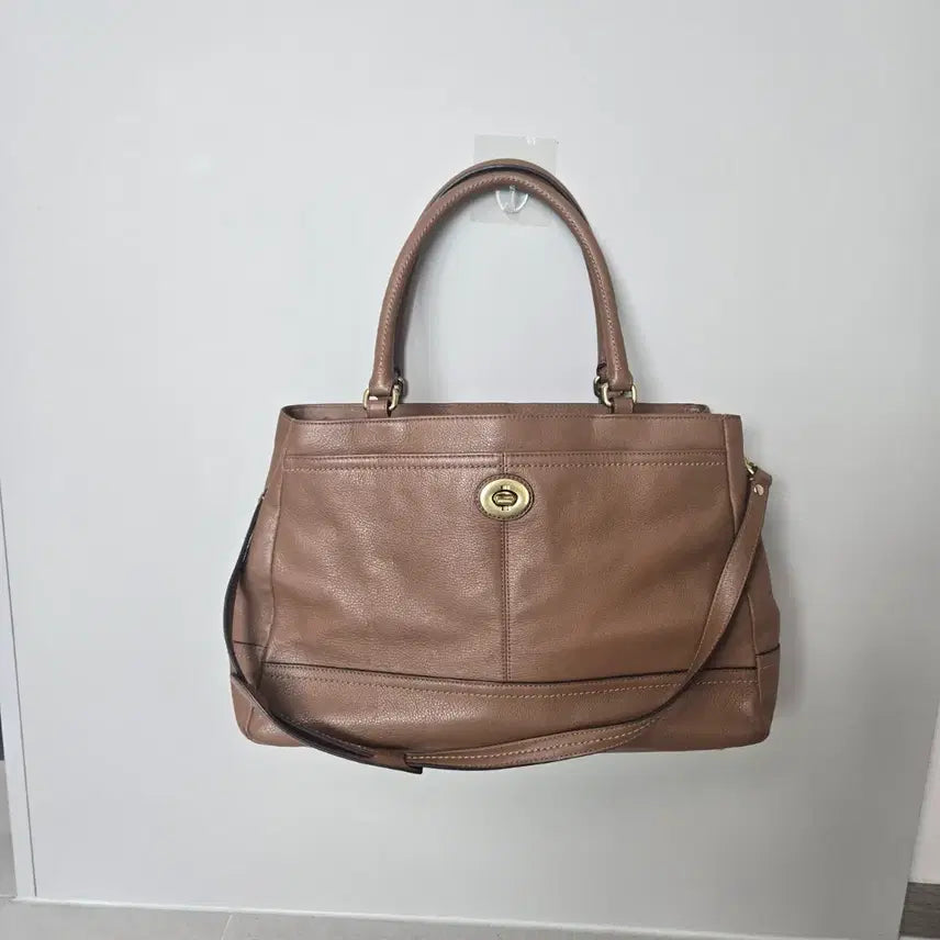 [BUNJANG] Coach Brown Leather Tote Shoulder Bag / 코치 넉넉한 토트백 숄더백 브라운