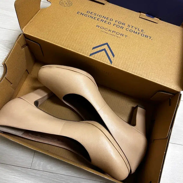 [BUNJANG] Rockport Beige Leather Mid Heels / [발편한구두] 락포트 베이지 가죽 미들힐 240-245