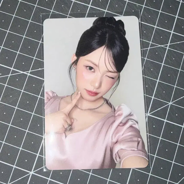 [BUNJANG] Lisense Live Lip Balm Photocard / 리센느 리브 립밤 포카