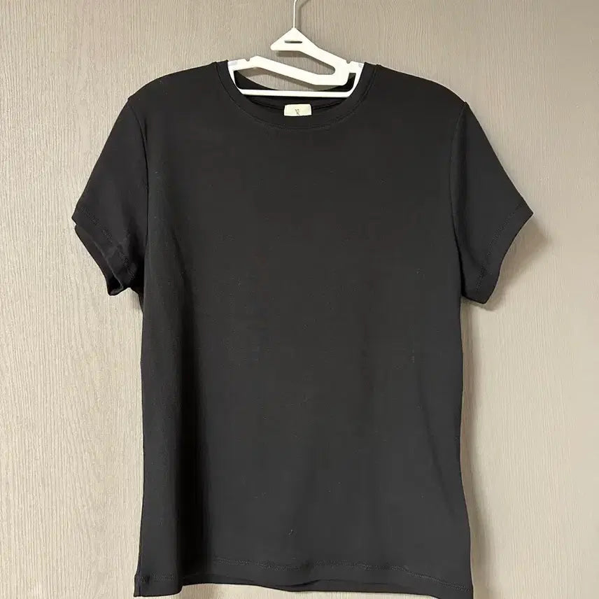 [BUNJANG] Six Half Crewneck T-shirt Black / 식스앤어하프 크루넥 티셔츠 블랙