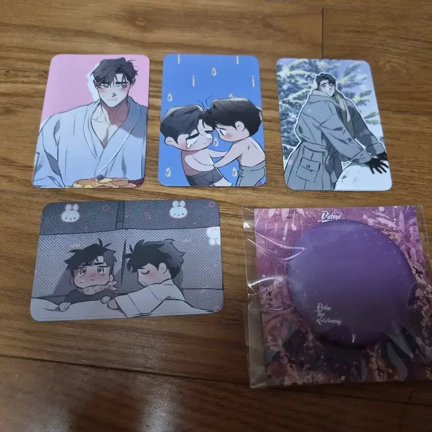 [BUNJANG] DTR x Tunique Lucky Draw Photocard & Sealed Can Badge Bundle Set / 디티알 투니크 방문 포카 랜덤 캔뱃지 일괄 양도 칼라일 카페 특전 포카 엽서