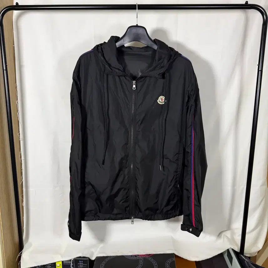 [BUNJANG] Moncler Hataf Rain Jacket Black / [ 4사이즈,22SS,단종 ] 몽클레어 하타브 레인 바람막이 자켓 블랙
