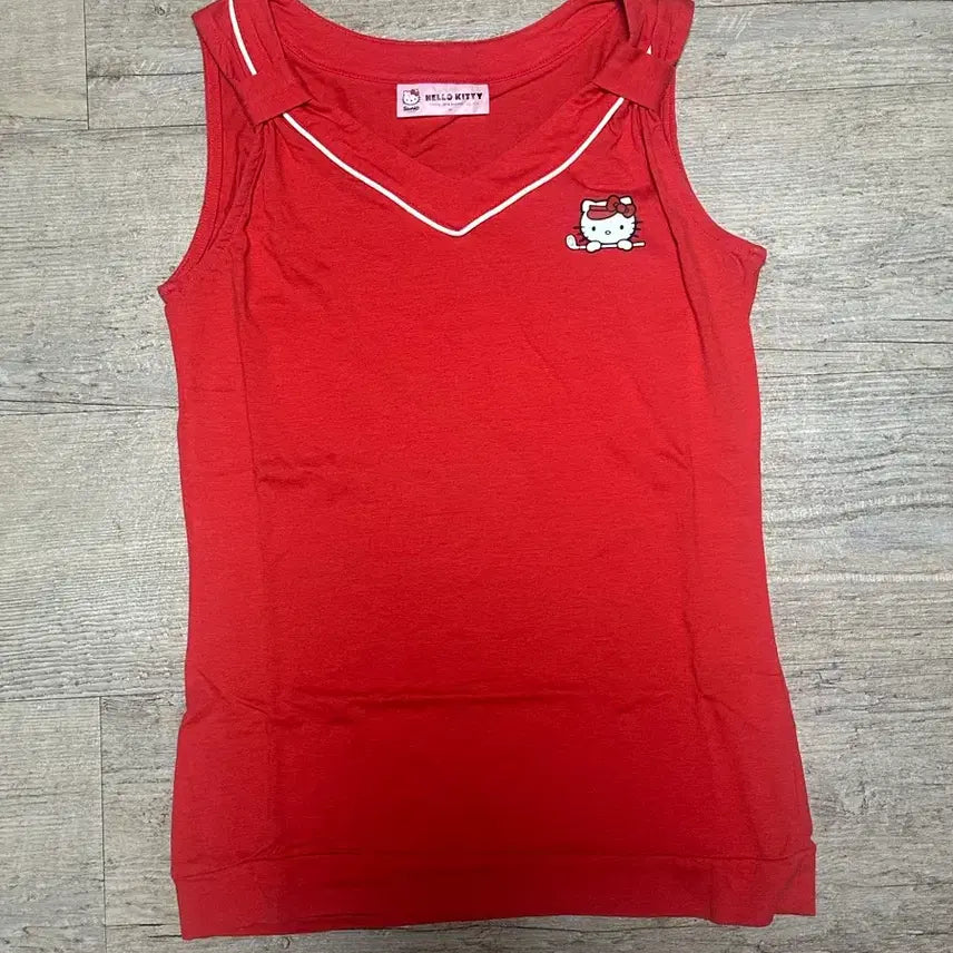 [BUNJANG] Hello Kitty Golf Wear Sleeveless Top / 헬로키티 골프웨어 나시