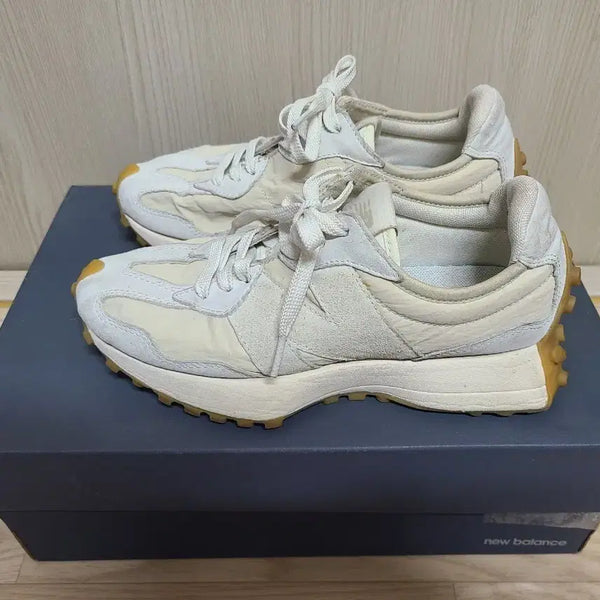 [BUNJANG] New Balance 327 MS327KC1 Sneakers / 뉴발란스 327 230사이즈 판매해요. 브랜드 운동화