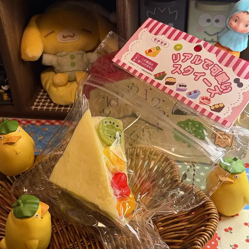 [BUNJANG] Authentic Japanese Fruit Sando Squishy Toy / 일본 정품) 대형 후르츠산도 슬랑이 말랑이 스퀴시 스퀴즈