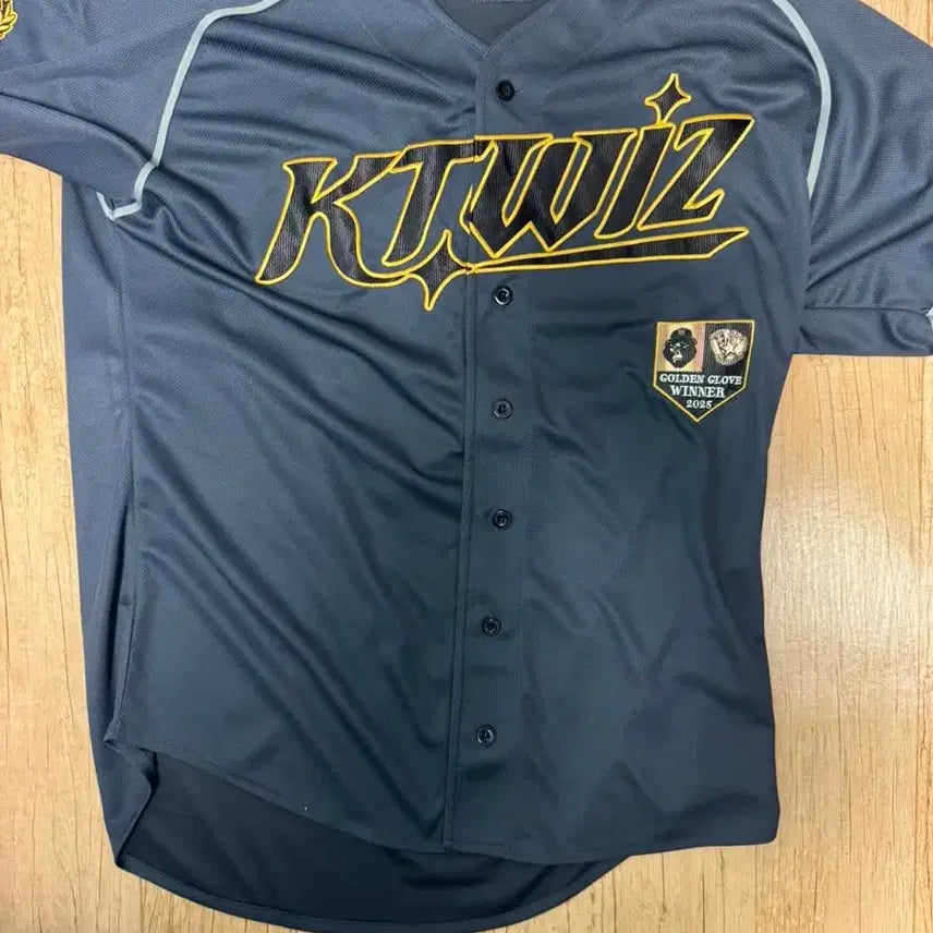 [BUNJANG] Ahn Hyun-min Golden Glove Commemorative Jersey (Size 120) / 안현민 골든글러브 기념 유니폼