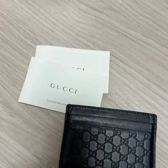 [BUNJANG] Gucci Embossed Logo Card Wallet Black / 구찌 카드 지갑 블랙